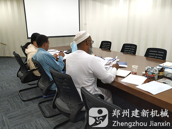 埃塞俄比亚客户到ky体育(中国)官方网站
参观访问
